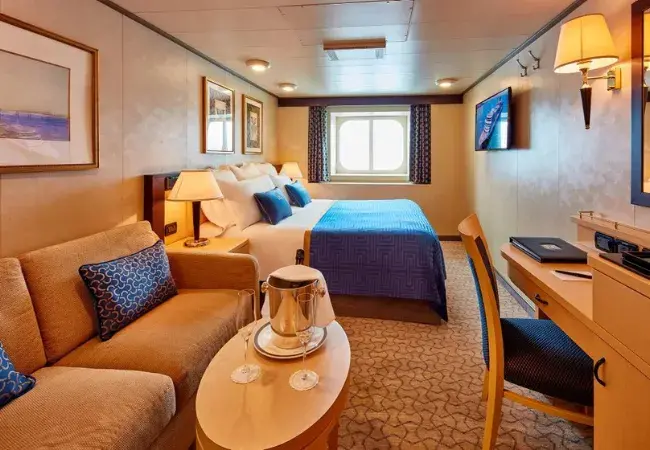 Britannia Oceanview — Approximately 200–221 sq. ft.