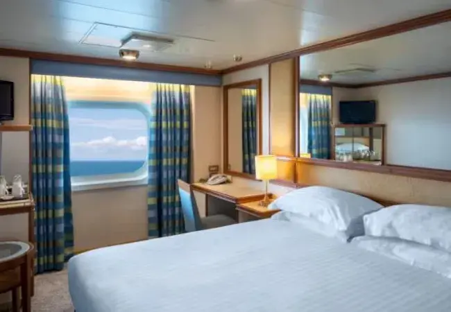 Sea View Approximately 158–166 sq ft.