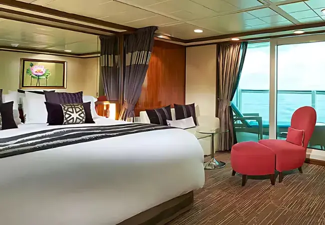 Aft-Facing Penthouse with Balcony