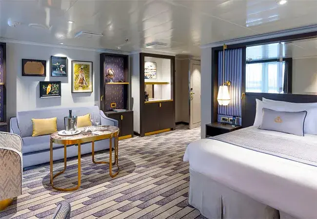 Queens Suite — Approximately 507–577 sq. ft.